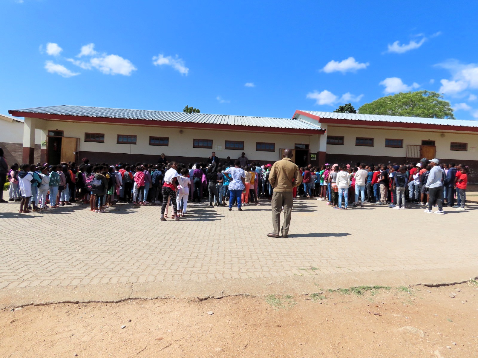 bybels 
                         uitgedeel